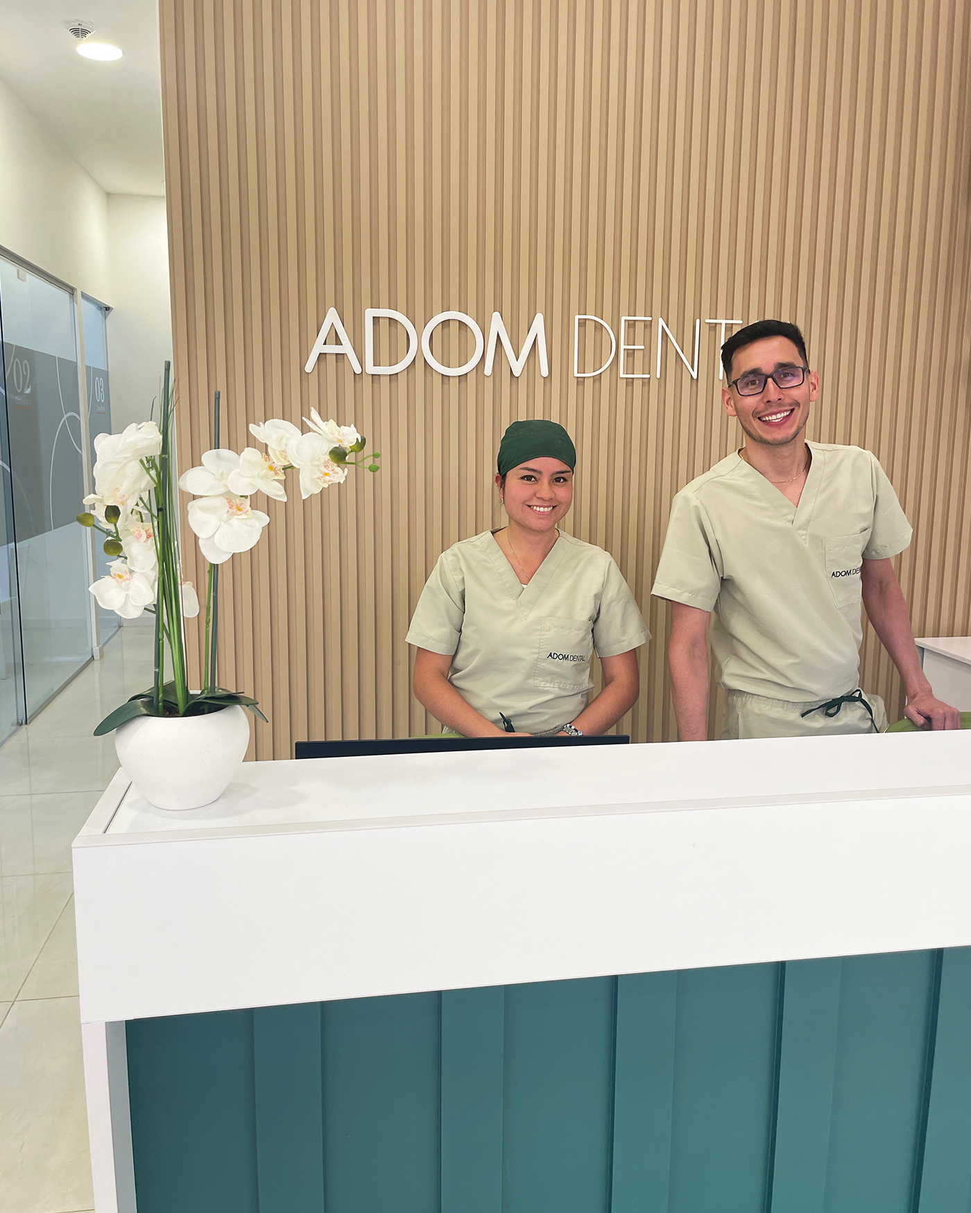 Asesores de ADOM DENTAL